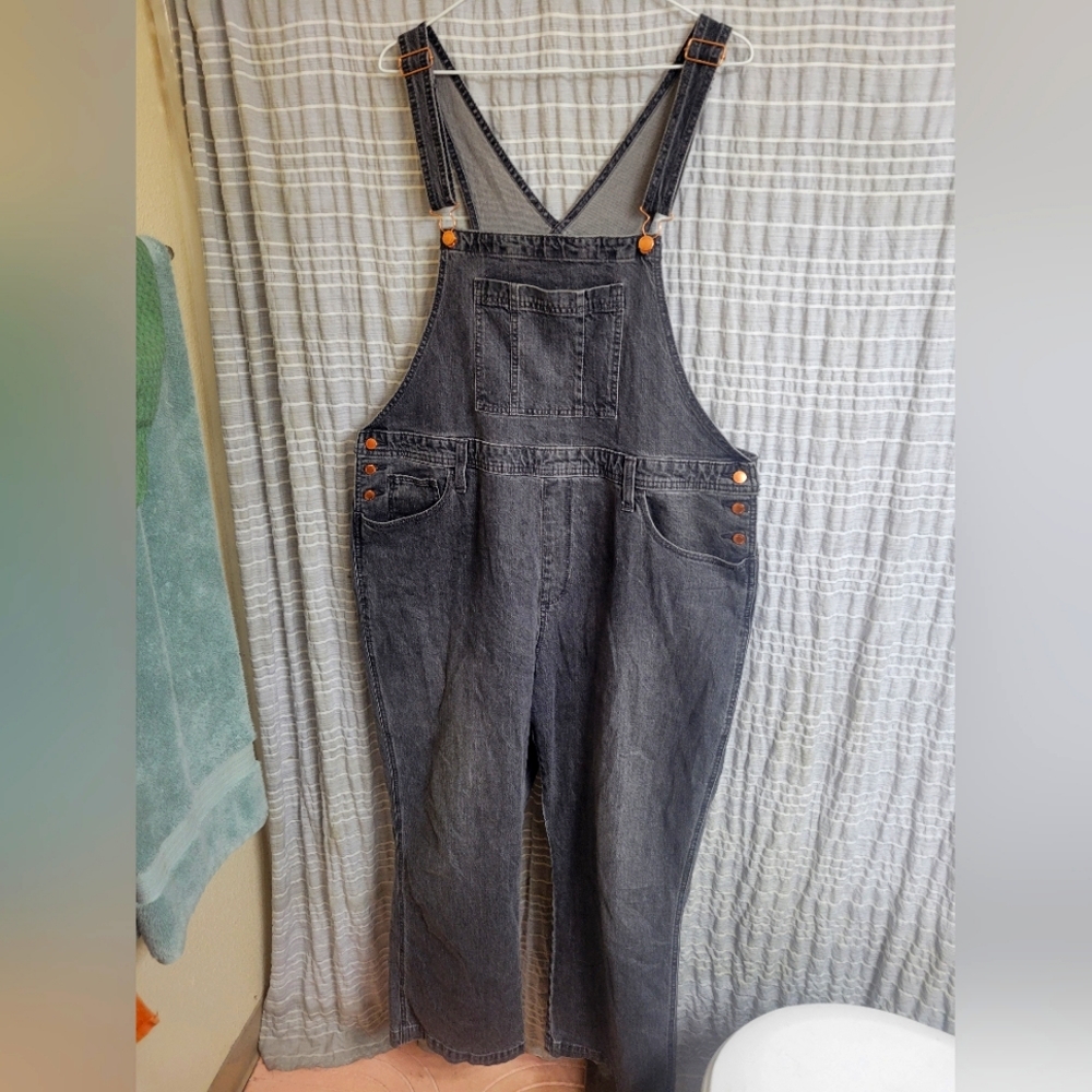 Universal Thread Overalls, 18/34R, Black Wash Denim